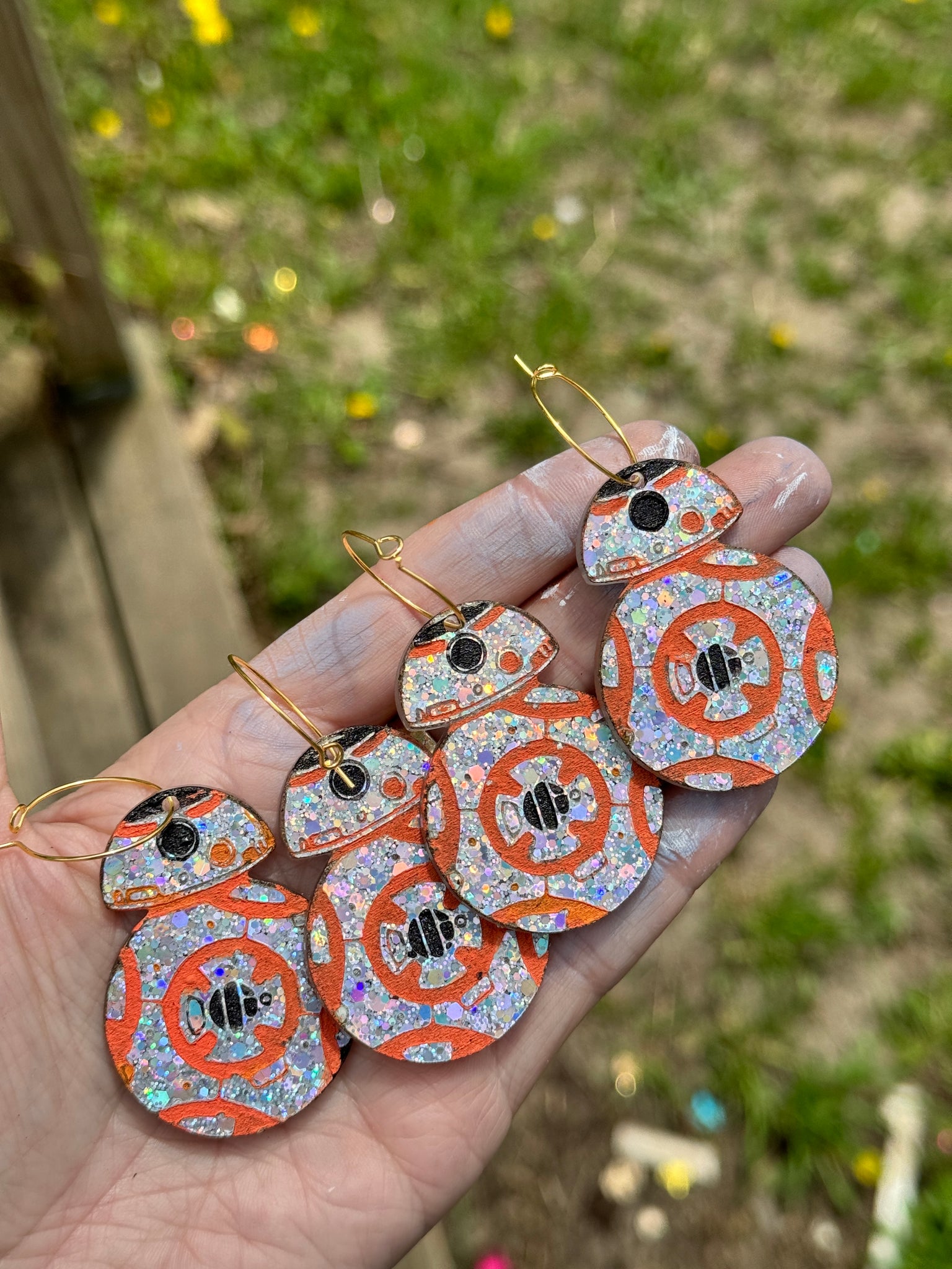 Bb8 dangle earrings