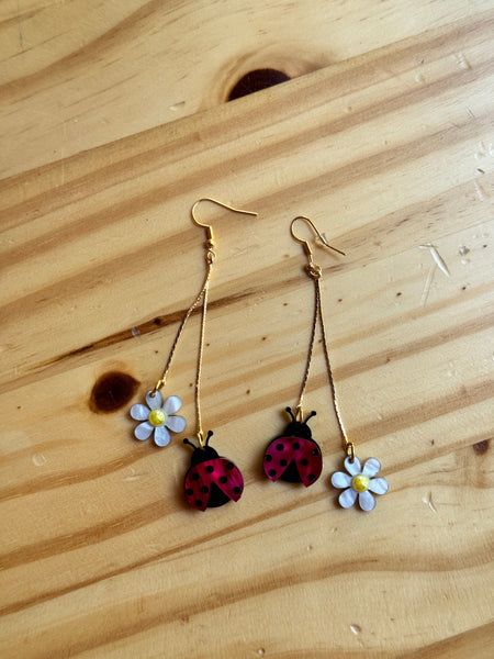 Ladybug daisy earrings