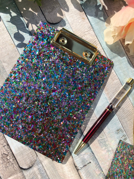 Mini glitter clipboard with notepad: pencil launch